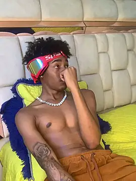 Boy cock18 online show from March 2025 08:48:02 PM