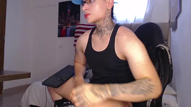 DennisWalkerr online show from February 2025 01:54:01 PM