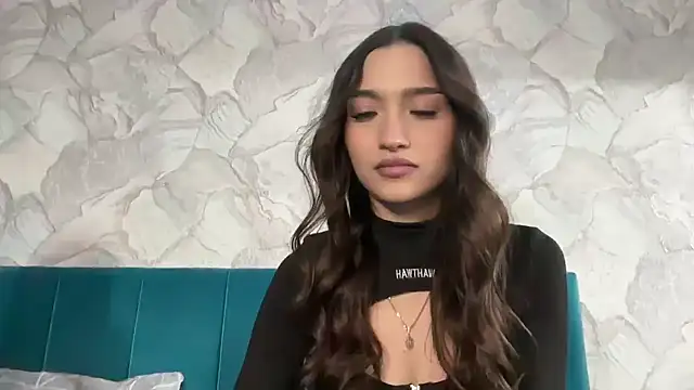 MilenaMilven online show from December 2024 03:38:02 PM