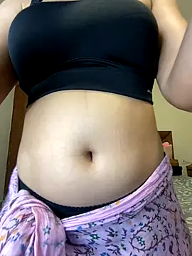 Snapshot of ahista chatting on September 2025 07:04:01 PM ahista online show from September 2025 07:04:01 PM