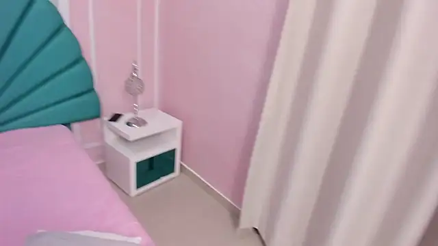 Daphne Fox  online show from January 2025 06:31:02 AM