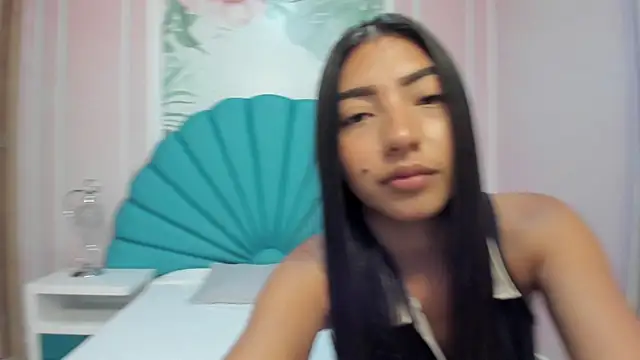 Daphne Fox  online show from February 2025 05:27:01 AM