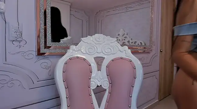 Daphne Fox  online show from March 2025 03:06:01 AM