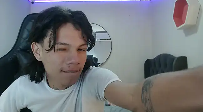 andy dan18 online show from January 2025 04:14:02 PM