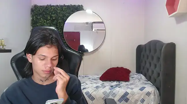 andy dan18 online show from February 2025 08:35:02 PM