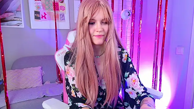 NellieLoyns online show from February 2025 10:43:01 PM