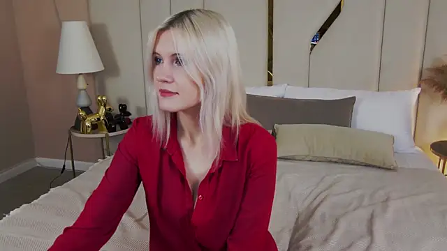 NellieLoyns online show from February 2026 05:47:02 PM