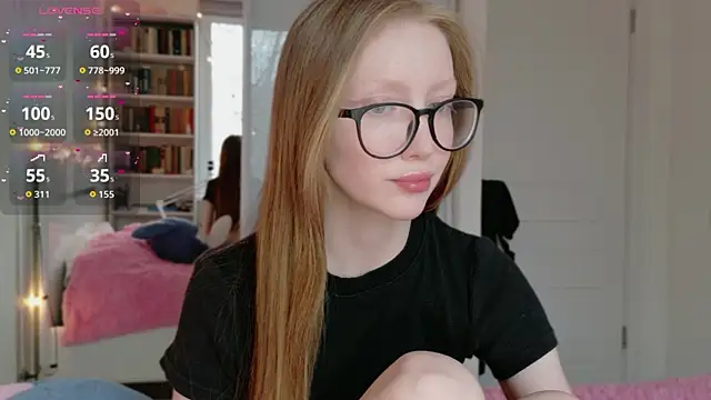 Awwwrora online show from April 2026 11:24:01 AM