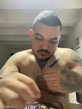 El Titan1998 online show from March 2025 12:22:02 PM