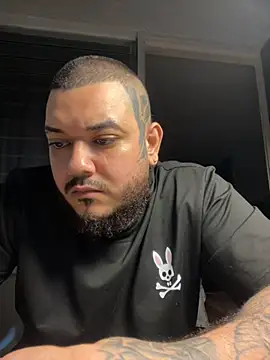 El Titan1998 online show from November 2025 11:26:01 PM