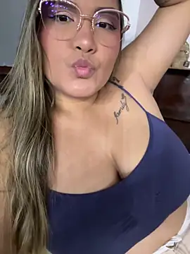 MiaLaurents online show from April 2026 03:23:01 AM