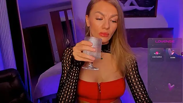 Oliva Candy online show from March 2026 06:40:01 PM