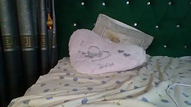 LeydiLi online show from March 2025 10:20:01 PM