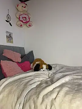 Charlotemonroe online show from November 2025 02:10:02 AM