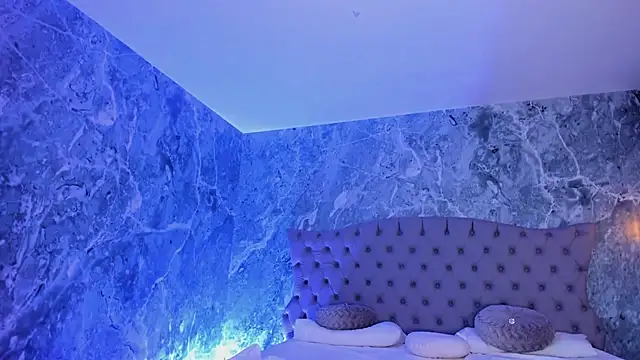 LucyLovelyy online show from March 2025 06:21:02 AM