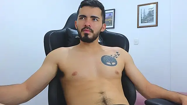 Massimoo 07 online show from February 2025 10:21:01 PM