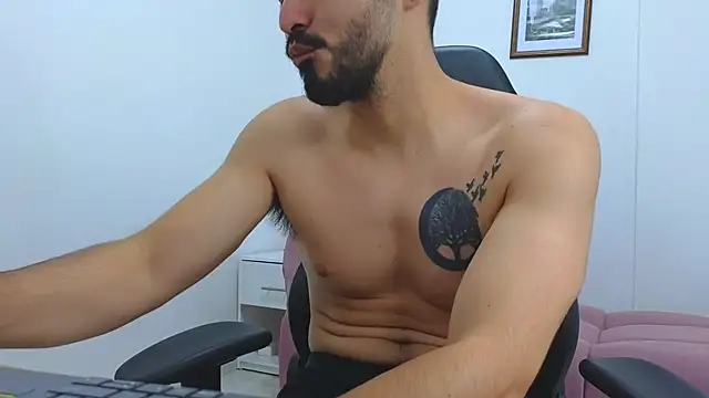 Massimoo 07 online show from March 2025 10:33:01 PM