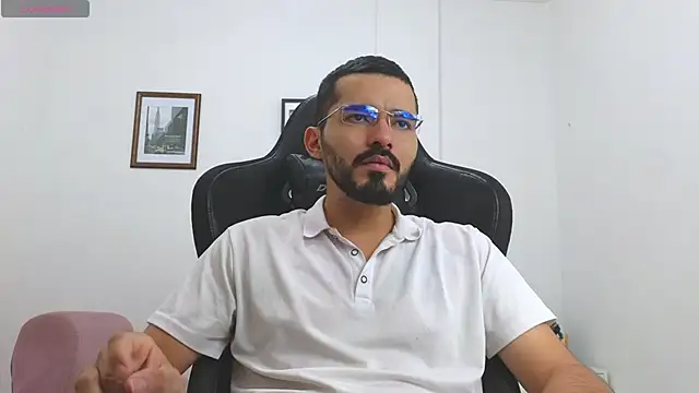 Massimoo 07 online show from December 2025 08:26:01 PM