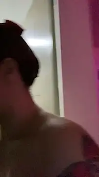 Snapshot of Sophia_cyrus11 chatting on November 2025 11:36:02 PM Sophia cyrus11 online show from November 2025 11:36:02 PM