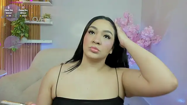 stefany duque1  online show from September 2025 02:45:01 AM