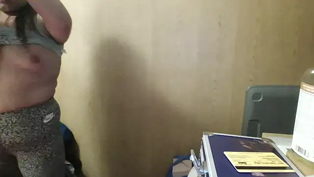 Snapshot of Dnasty408 chatting on November 2025 01:58:02 AM Dnasty408 online show from November 2025 01:58:02 AM