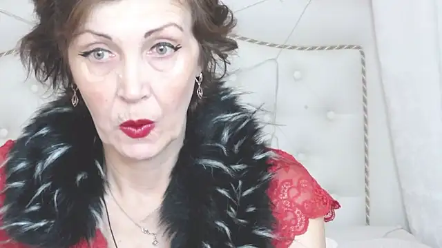 SilviaHart online show from October 2025 07:27:01 AM