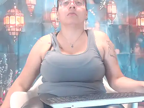 Tanyabigtits online show from October 2025 12:05:01 PM