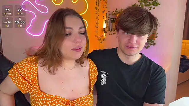 RobertAndLinela online show from October 2025 11:55:02 AM