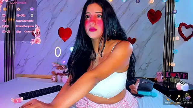 Snapshot of Lana_Parker_01 chatting on May 2026 01:14:02 AM Lana Parker 01 online show from May 2026 01:14:02 AM