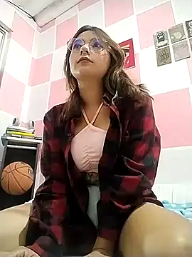 Paulina mosh online show from March 2025 11:55:02 AM