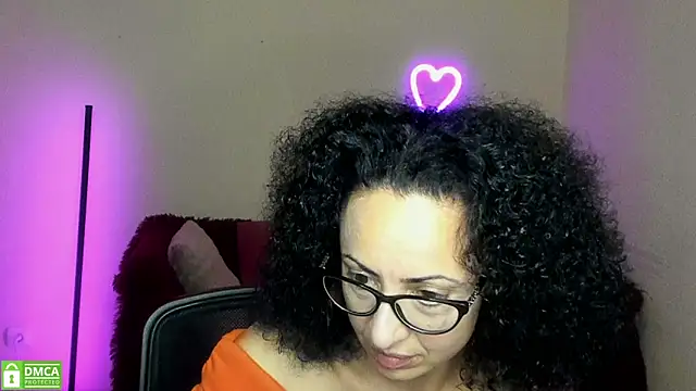 Arianasweety23 online show from September 2025 05:25:01 PM