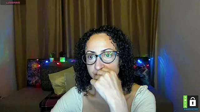 Arianasweety23 online show from November 2025 06:32:01 PM