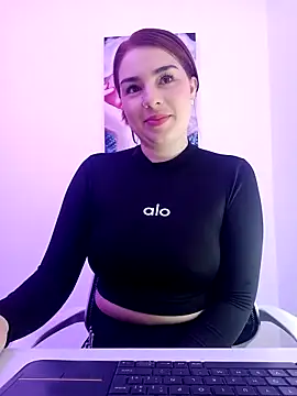 VictoriaMolina online show from November 2025 01:06:01 PM