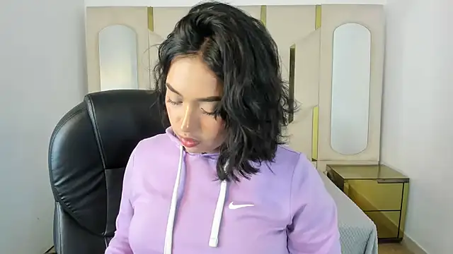 IsabellRodriguez18 online show from October 2025 03:39:02 AM