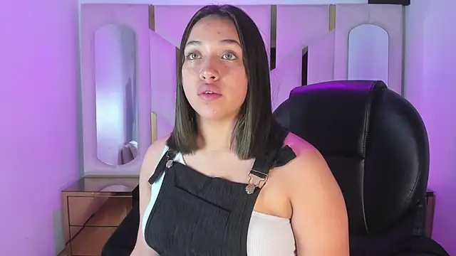 IsabellRodriguez18 online show from March 2026 03:35:02 AM