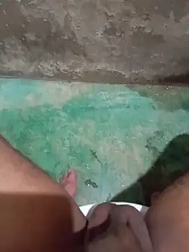 yaxom33 online show from March 2026 03:01:01 AM