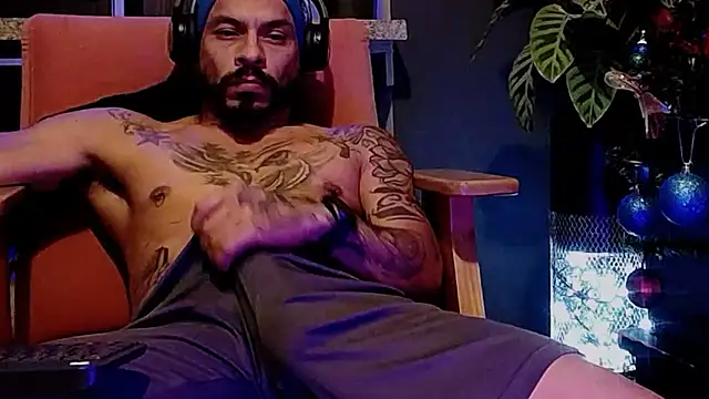 callme douglas online show from December 2025 03:25:01 AM