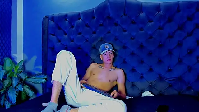 two milkyway online show from March 2025 02:48:01 PM