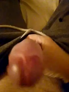 Snapshot of MaxiFabry chatting on September 2025 08:01:02 PM MaxiFabry online show from September 2025 08:01:02 PM