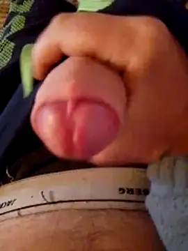 Snapshot of MaxiFabry chatting on November 2025 08:29:01 PM MaxiFabry online show from November 2025 08:29:01 PM