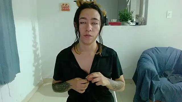 Snapshot of Maam_Ine chatting on December 2025 12:59:02 AM Maam Ine online show from December 2025 12:59:02 AM