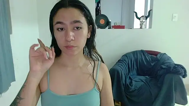 Snapshot of Maam_Ine chatting on January 2026 11:51:02 PM Maam Ine online show from January 2026 11:51:02 PM