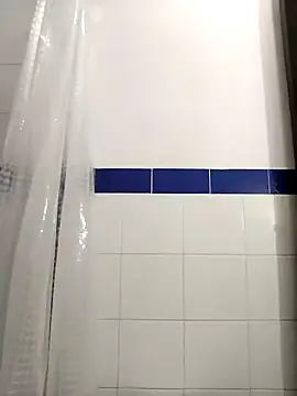 Mia WAll online show from December 2024 12:12:02 PM