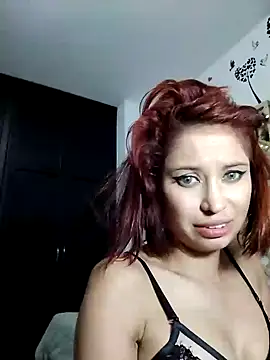 Mia WAll online show from January 2025 01:30:01 AM