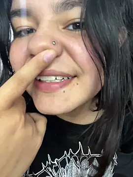 pretty angela1 online show from January 2025 05:44:01 PM