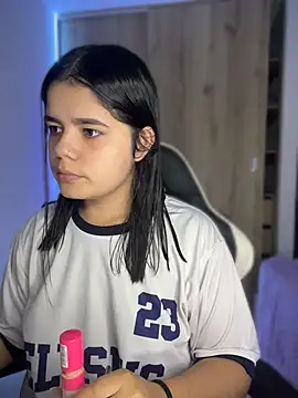 pretty angela1 online show from April 2026 03:12:01 AM