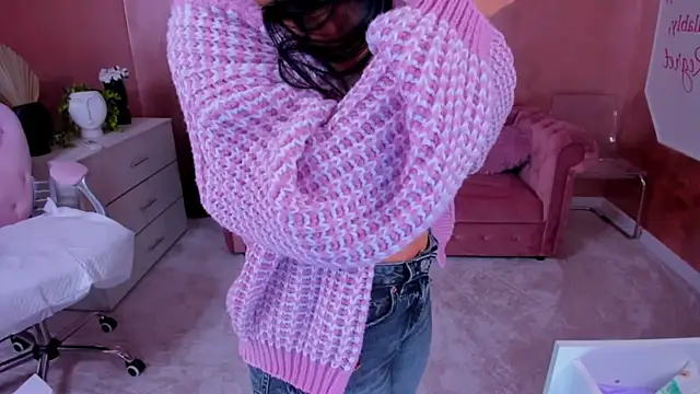 evanew  online show from February 2025 01:11:01 AM