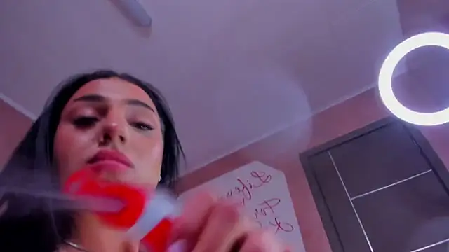 evanew  online show from February 2025 12:19:01 AM