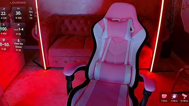 evanew  online show from December 2025 04:45:02 PM