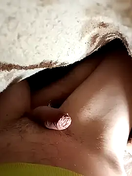 Snapshot of Daniel32hot chatting on December 2024 06:09:02 AM Daniel32hot online show from December 2024 06:09:02 AM